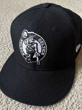 New Era Boston Celtics 59FIFTY Basic Black White Gray Fitted Hat Cap NBA 7 3/8
